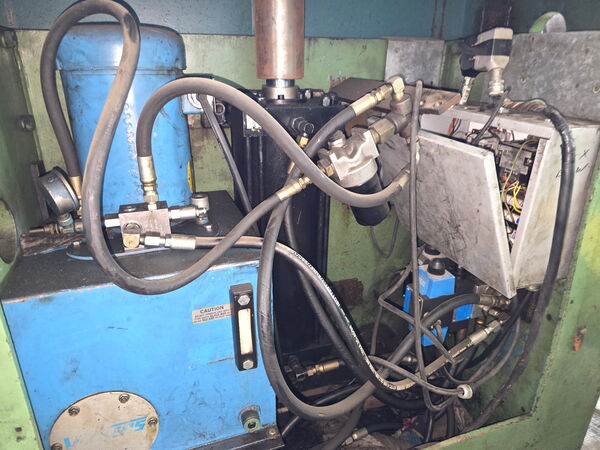 40000 lb. Coil Car, 72" outside dimension, hydraulic unit, electric cable reel - Image 3