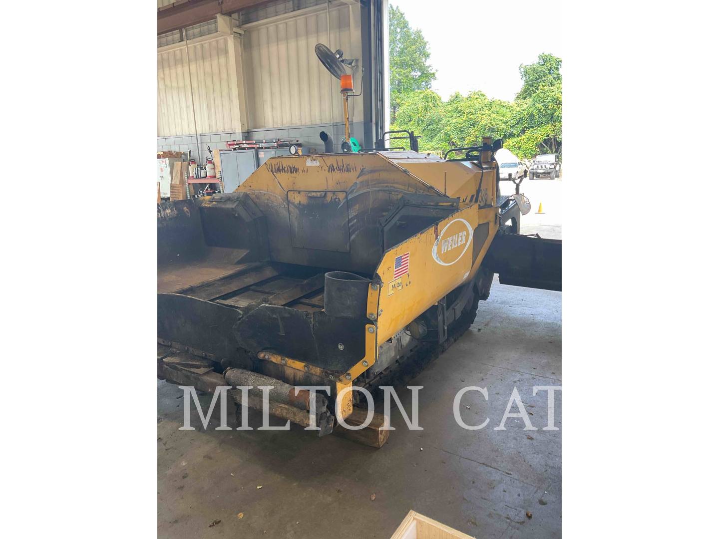 Caterpillar P385B-2194, Asphalt Paver, 5276 hours, S/N: P385B-2194, 2016 - Image 1