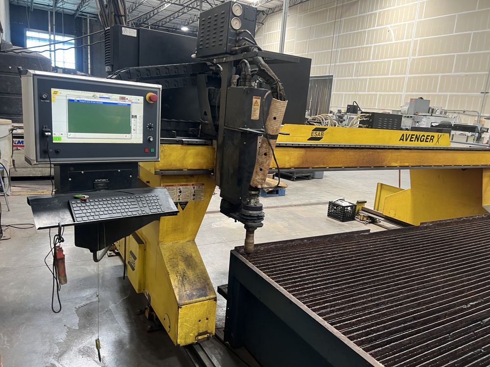 Esab #Sabre-SXE-4000, CNC plasma table, Vision PC Control, 8' x 20', 1 oxy & 1 plasma torch capacity, 2006 - Image 4
