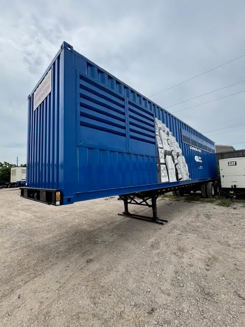750 KW Cummins #QST30-750DFHA, Mobile Power Module, 1006 HP, QST30 Engine, 480 Volts, sound attenuated - Image 2