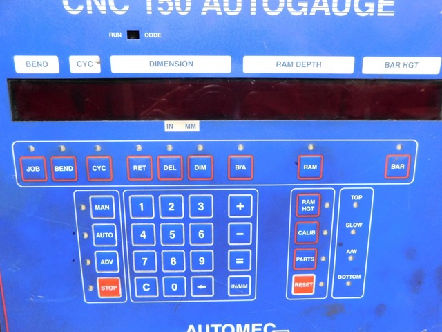 135 Ton, Cincinnati #135CBx10, press brake, Automec CNC150 2-Axis Control, 12' overall, 126" between housing - Image 7