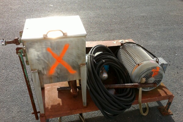 40 GPM @ 3000 psi, Catpumps #3520, Stainless Steel High Pressure Triplex Pump, 30 HP Motor, 230-460 V - Image 3