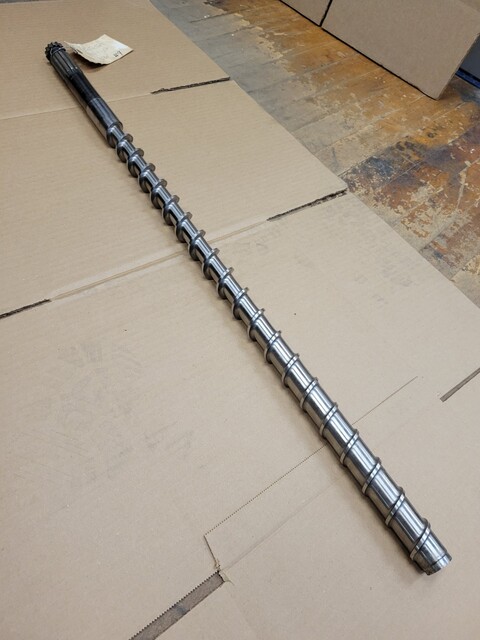 Cincinnati Milacron #5036914-68, Injection Molding Screw ONLY, 32mm x 844.55mm, 1.3" diameter x 33.25" long - Image 2