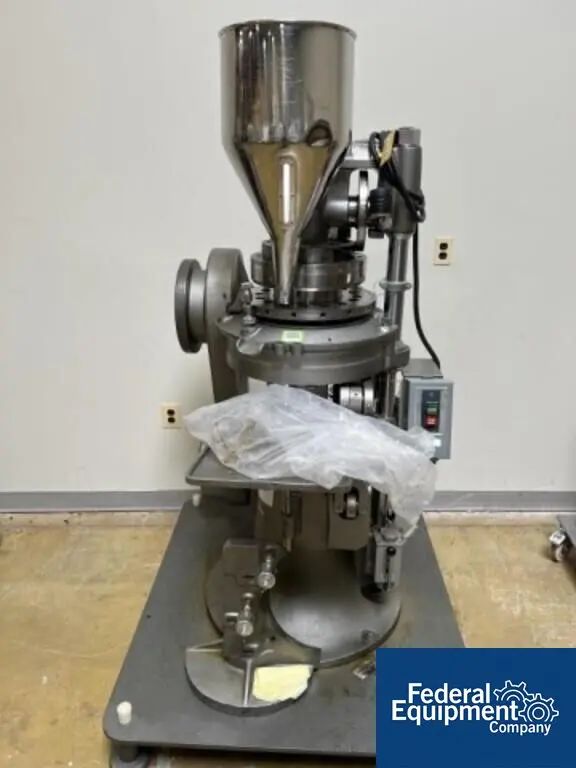 Key International #DB-16, Rotary Tablet Press, 16 Station, keyed upper guides, feed frame & hopper - Image 1