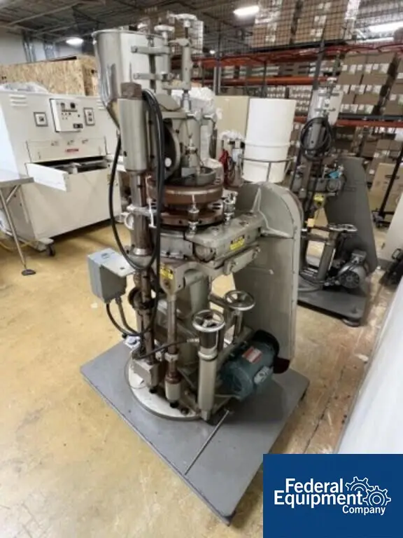 Key International #DC-16, Rotary Tablet Press, 16 Station, keyed upper guides, feed frame & hopper - Image 5