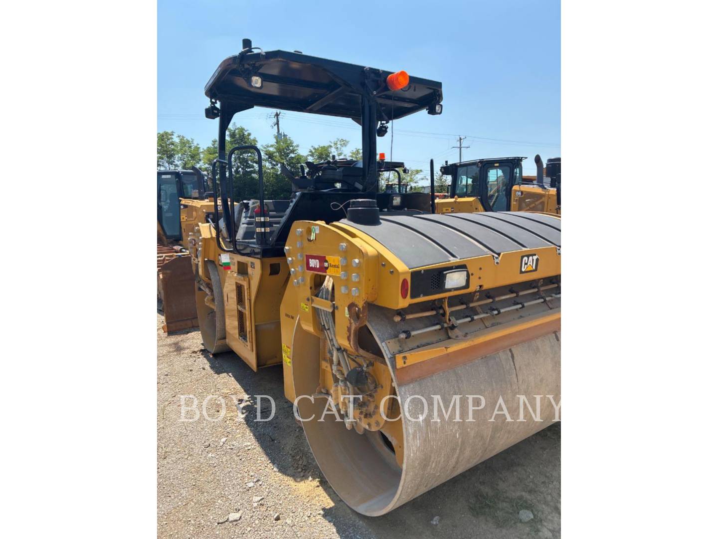 Caterpillar CB15, Twin Drum Roller, 2863 hours, S/N: M9400184, 2019 - Image 3
