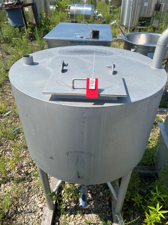 130 gallon Stainless Steel Tank, 40" diameter x 24" Straight Side, Flat Top, Cone Bottom - Image 2