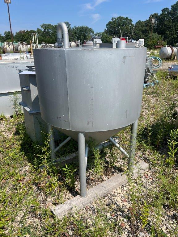 130 gallon Stainless Steel Tank, 40" diameter x 24" Straight Side, Flat Top, Cone Bottom - Image 4