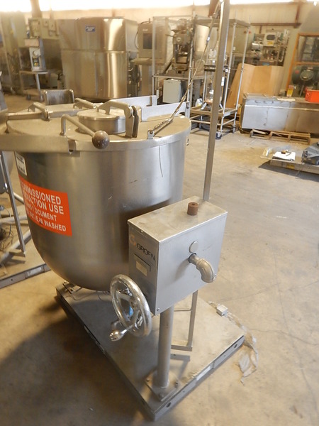 25 gallon Groen #DN-25P25, Stainless Steel Tilt Jacketed Tank, Vertical, 25" diameter x 18" Straight Side - Image 7