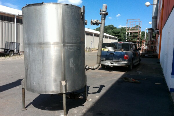 500 gallon Stainless Steel Tank, 57" diameter x 4'10" Straight Side, (10) Turns of 2" Coil - Image 4