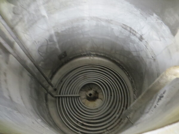 500 gallon Stainless Steel Tank, 57" diameter x 4'10" Straight Side, (10) Turns of 2" Coil - Image 5