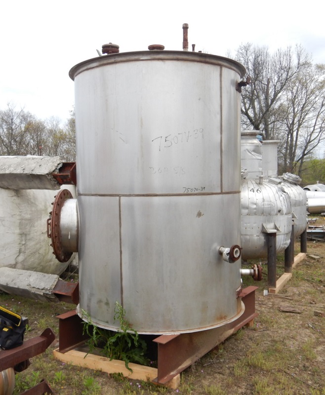 750 gallon Stainless Steel Vertical Tank, 54" diameter x 7' Straight Side, Cone Top, Flat Bottom - Image 3
