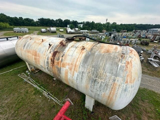 30500 gallon 144" x 384", Horizontal Steel Tank, 1/4" thick Shell, 1992 - Image 7