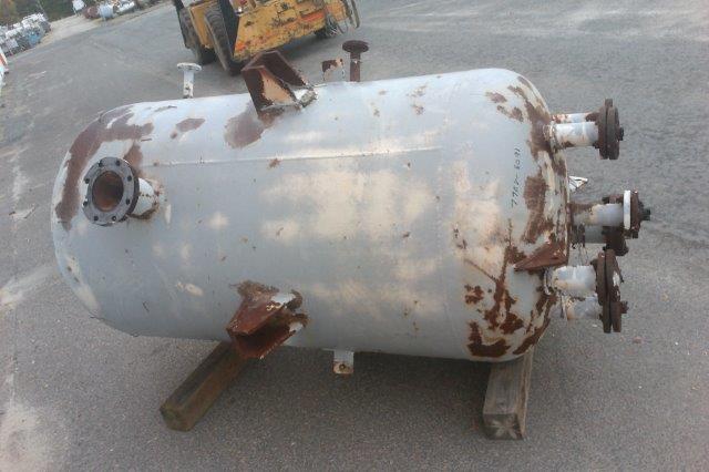 564 gallon 48" x 72", Allegheny, Allegheny Bradford Vertical Carbon Steel Pressure Tank, 112" overall height - Image 2