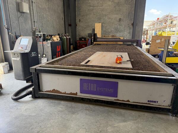 Hornet Cutting Systems, Retro Systems, plasma cutting machine, 10' x 20', Hypertherm HPR260, water table, 2015 - Image 3