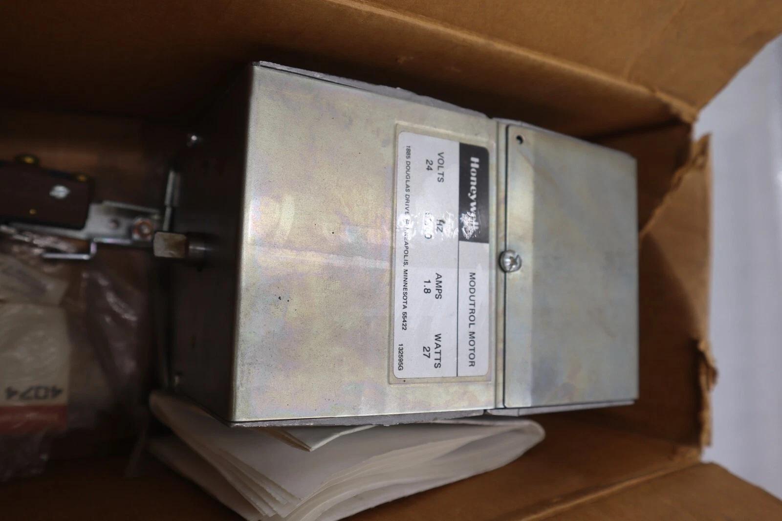 Honeywell m975 a 1089 / m975a1089 modutrol motor new in box stock 4258 - Image 2