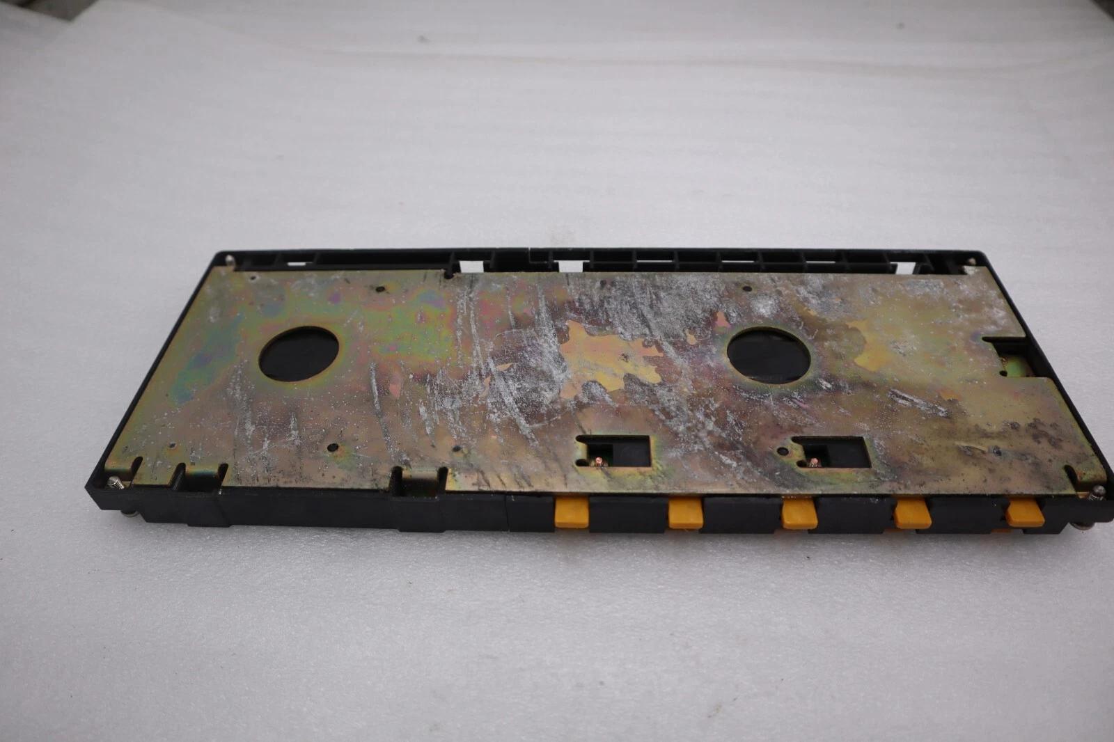 OMRON C200H-BC051-V1 CPU Base Unit stock 3911-A - Image 3