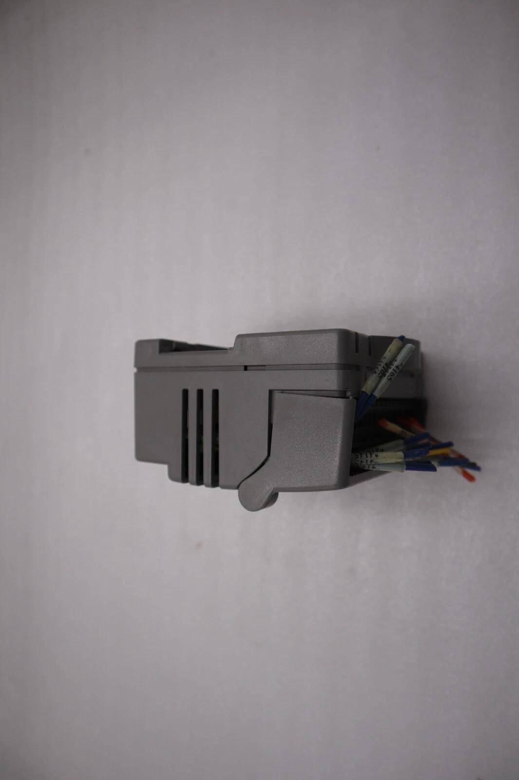 Giddings & Lewis M.1300.7372 R1 Input Module 24VDC SINK/SOURCE STOCK 5157A - Image 5