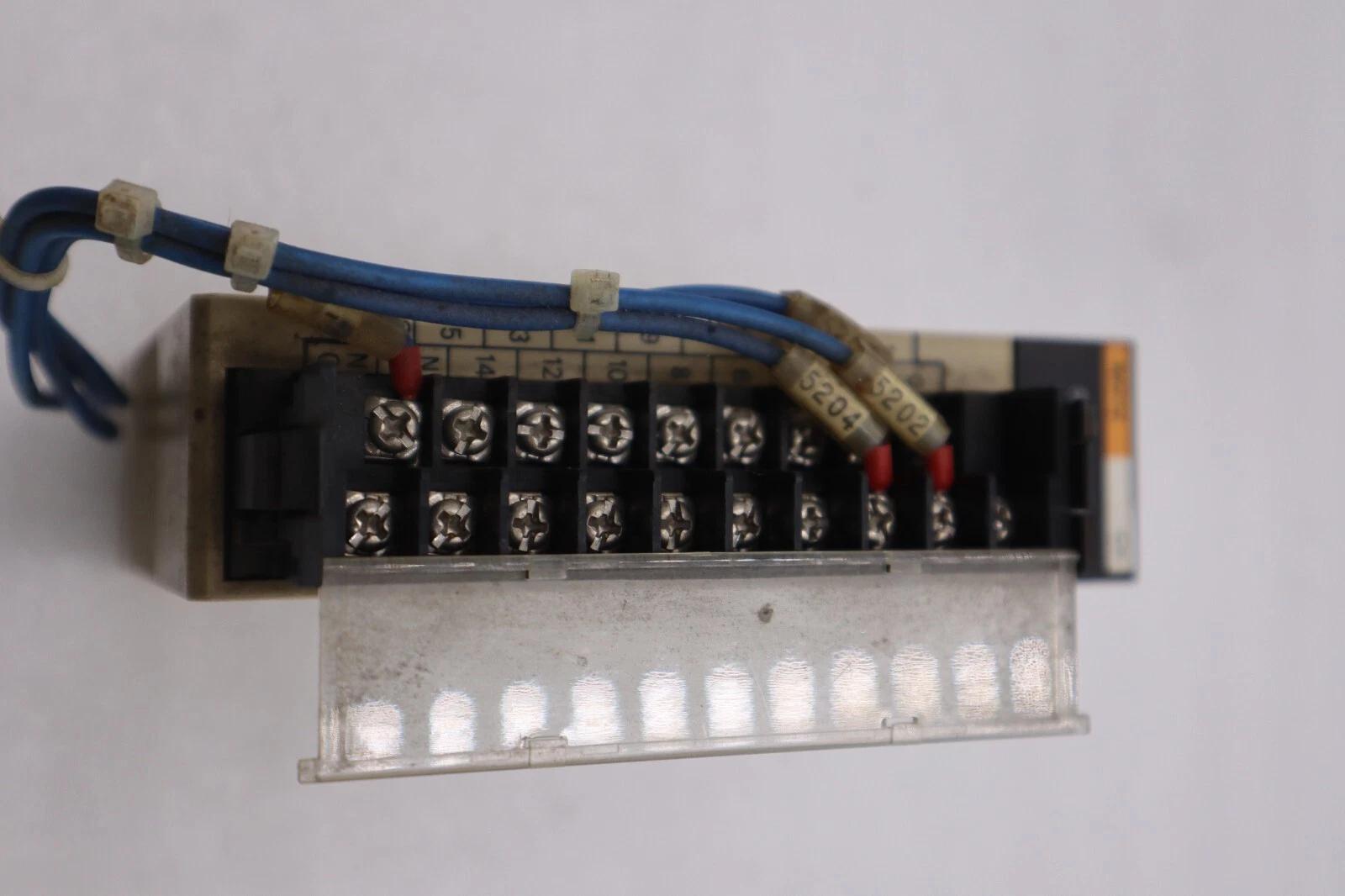 Omron C200H-IM212/ C200HIM212 Input Unit 24 V DC/AC 16 Point STOCK K-452-A - Image 1