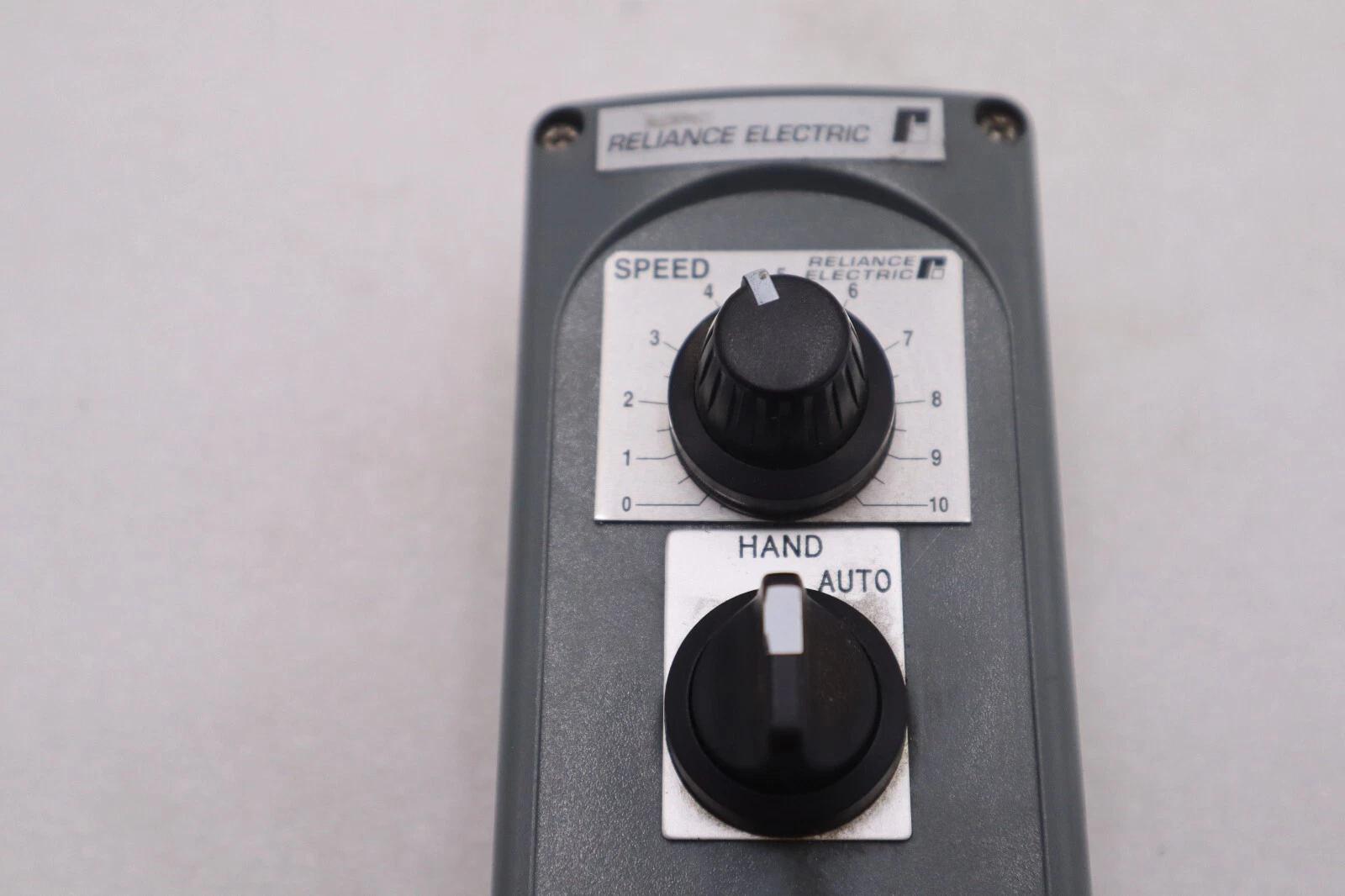Reliance electric start push button stock #4097 - Image 2