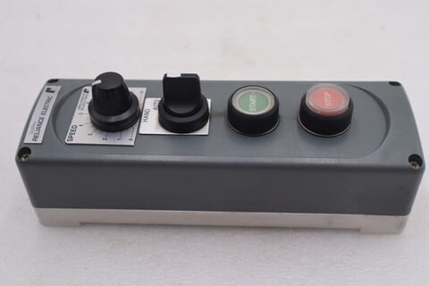 Reliance electric start push button stock #4097 - Image 5