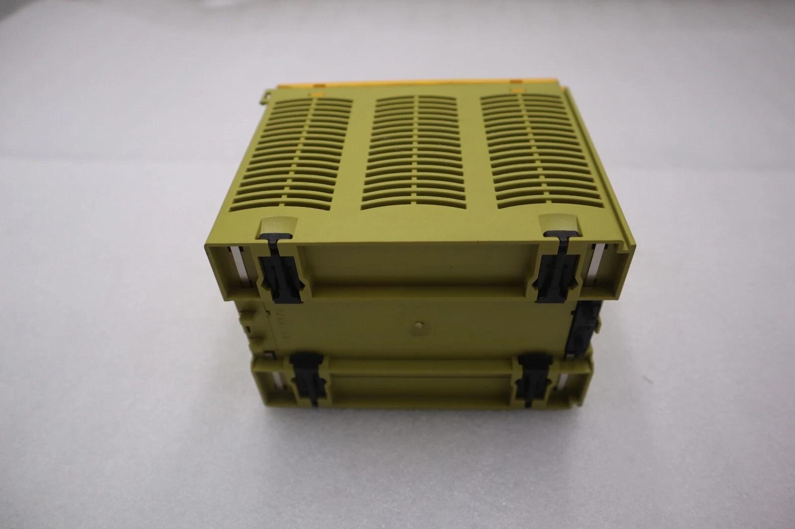 Pilz pnoz m1p safety relay module 773100 stock k-3452 - Image 5