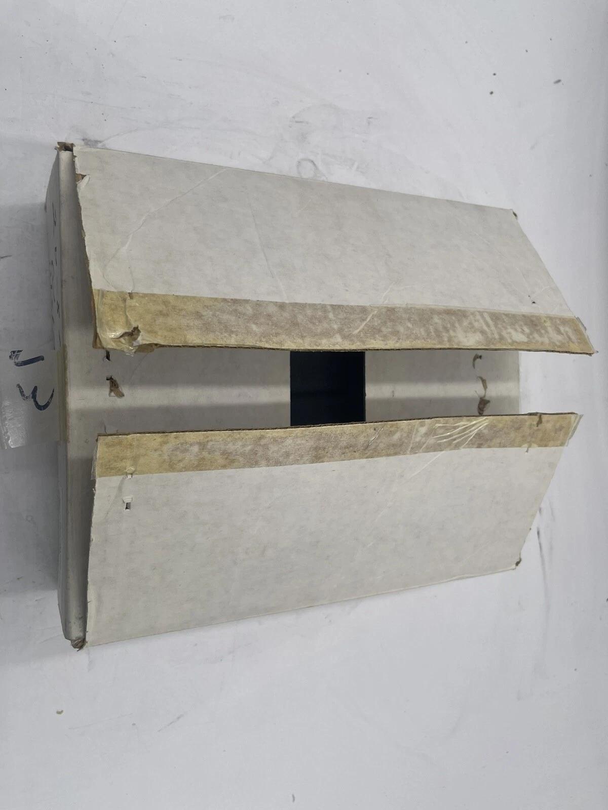 Black Box LE622A Local Repeater AUI/10Base-T STOCK 1629 - Image 2