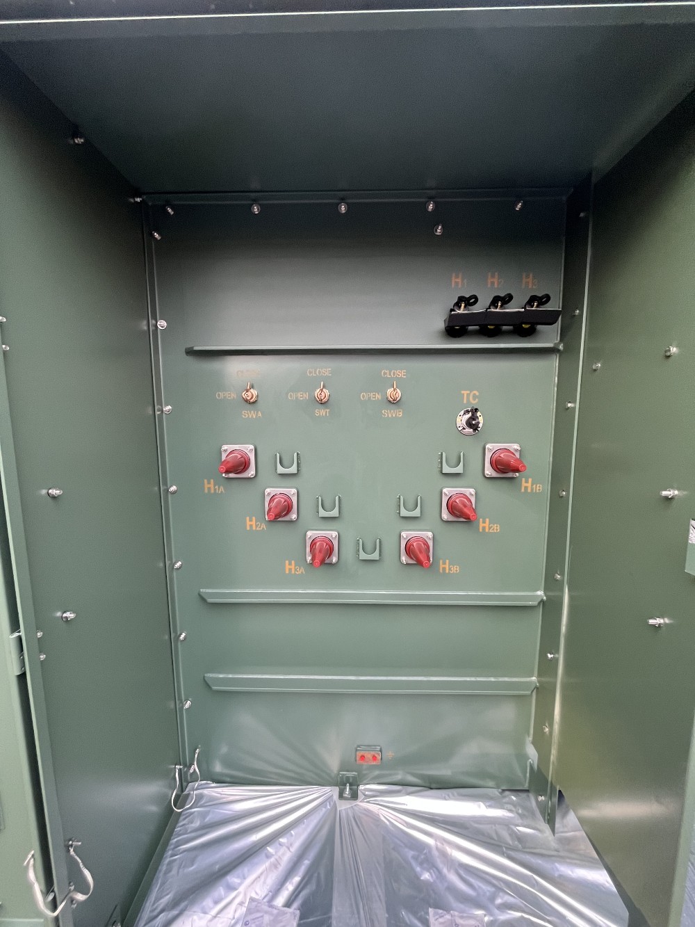 1750 KVA 34500 Primary, 575Y/332 Secondary, Pad, New (2 available) - Image 6