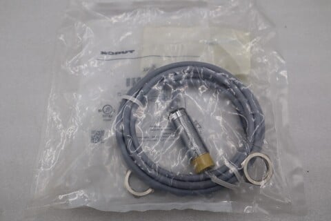 Turck INDUCTIVE SENSOR Ni12-U-M18-AP6X (1645100), new, STOCK G981A - Image 1