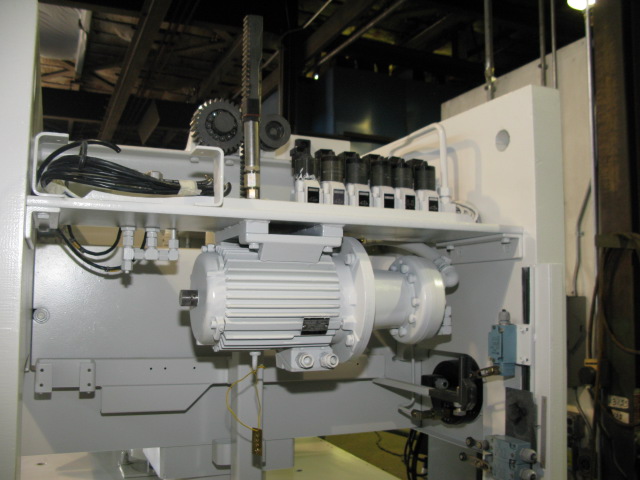 270 Ton, Wemhoner #KT-M-15/28-240, hydraulic press, 110" LR x 59" FB, dwnact, 16" daylight, 10" stroke, 96" - Image 4