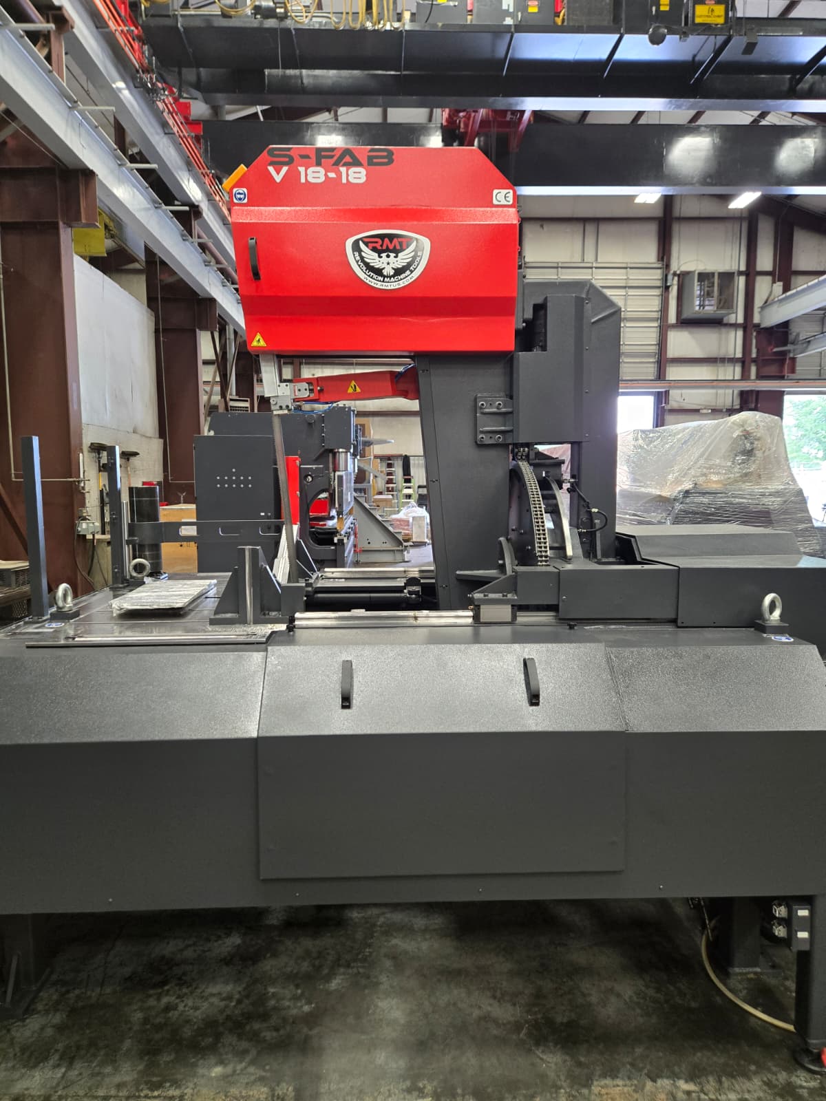 18" x 28" RMT #S-FAB-VSM-18-18, semi automatic vertical double miter bandsaw, 49-349 FPM, 5.4 HP, 1.3" x - Image 4