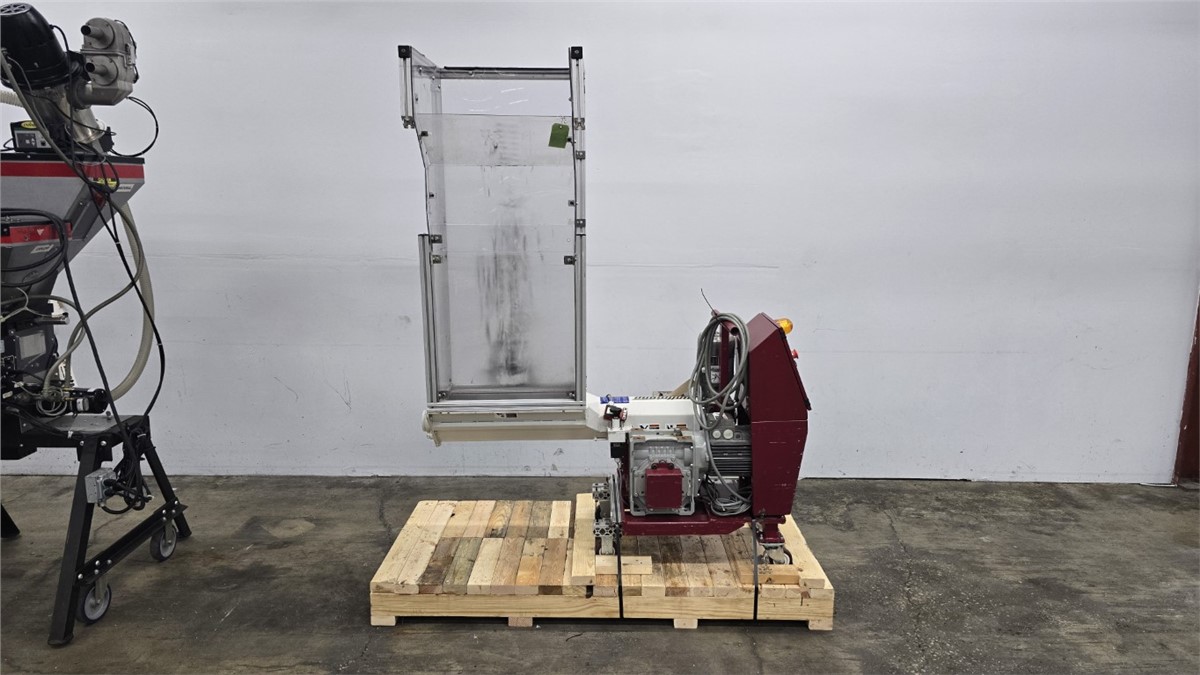 9.7" x 10" Wittmann, knife-mill auger granulator, 9.2 HP, 3 blade open rotor w/ adj rotating & bed knives - Image 2
