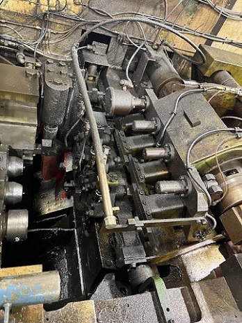 1.06" x 8.66" Nedschroef #BV6, 4-die high speed bolt maker, 115 PPM, imed knockouts in all stations - Image 4