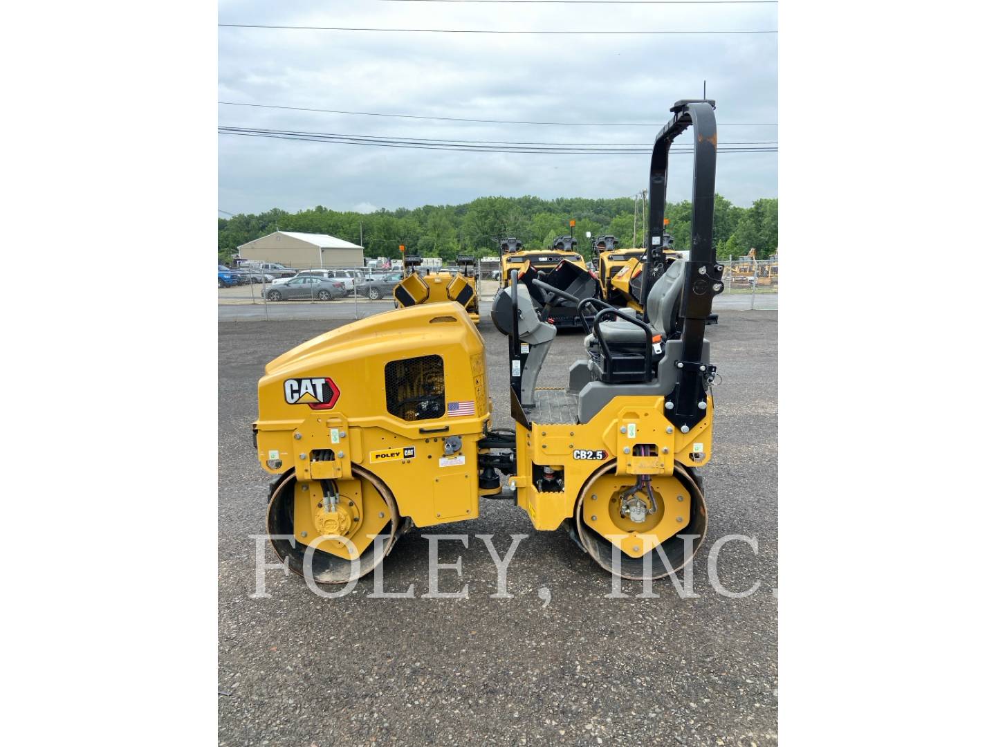Caterpillar CB2.5-03, Twin Drum Roller, 233 hours, S/N: 64700152, 2021 ...