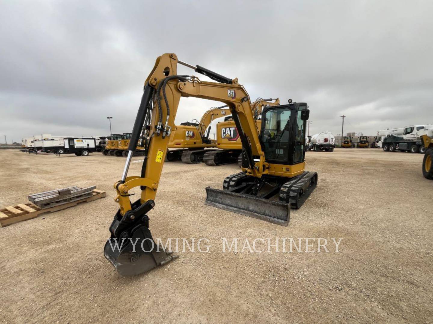 Caterpillar 305, Crawler Excavator, 340 hours, S/N: 5G504218, 2023 - Image 1
