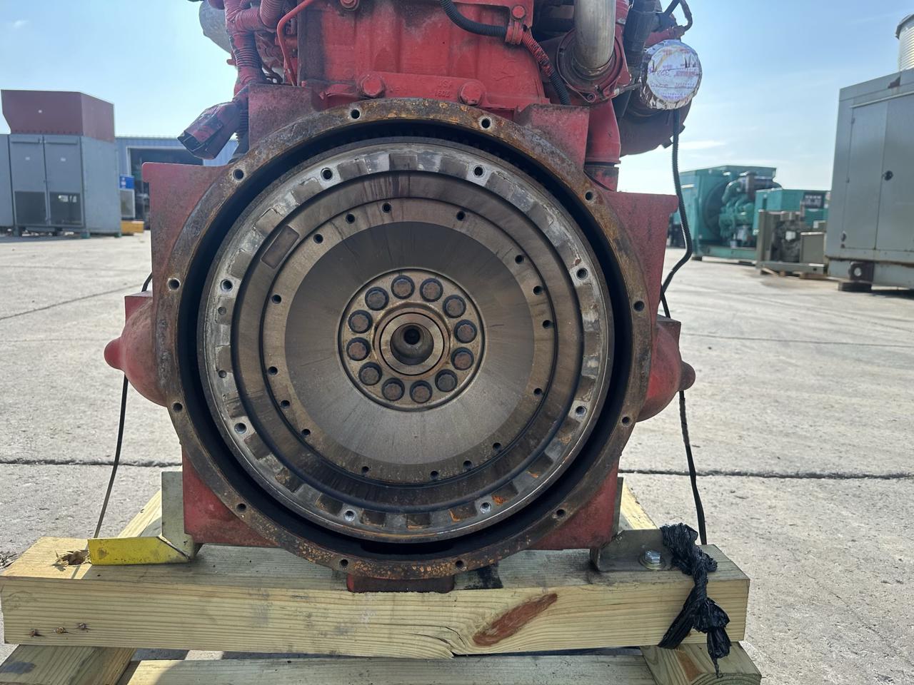 525 HP Model QSX15, industrial engine takeout of air compressor, Tier 4, 6150 hours, 2013 - Image 10