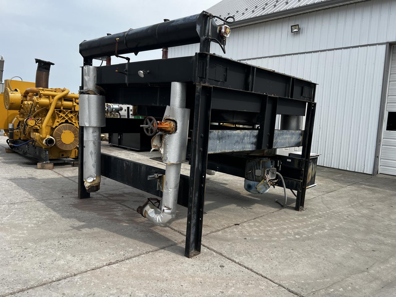 Caterpillar #3508, radiator cooling pkg, 1000 KW generator set, dual circuit cooling for jacket water - Image 2