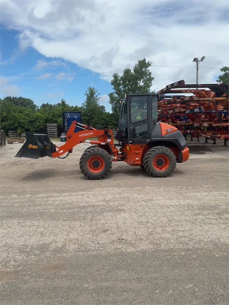 Hitachi #ZW80-5B, wheel loader, 110 hours, Deutz TD2.9L4 diesel engine, 22 gallon tank, 3260 psi @ 2200 RPM - Image 1