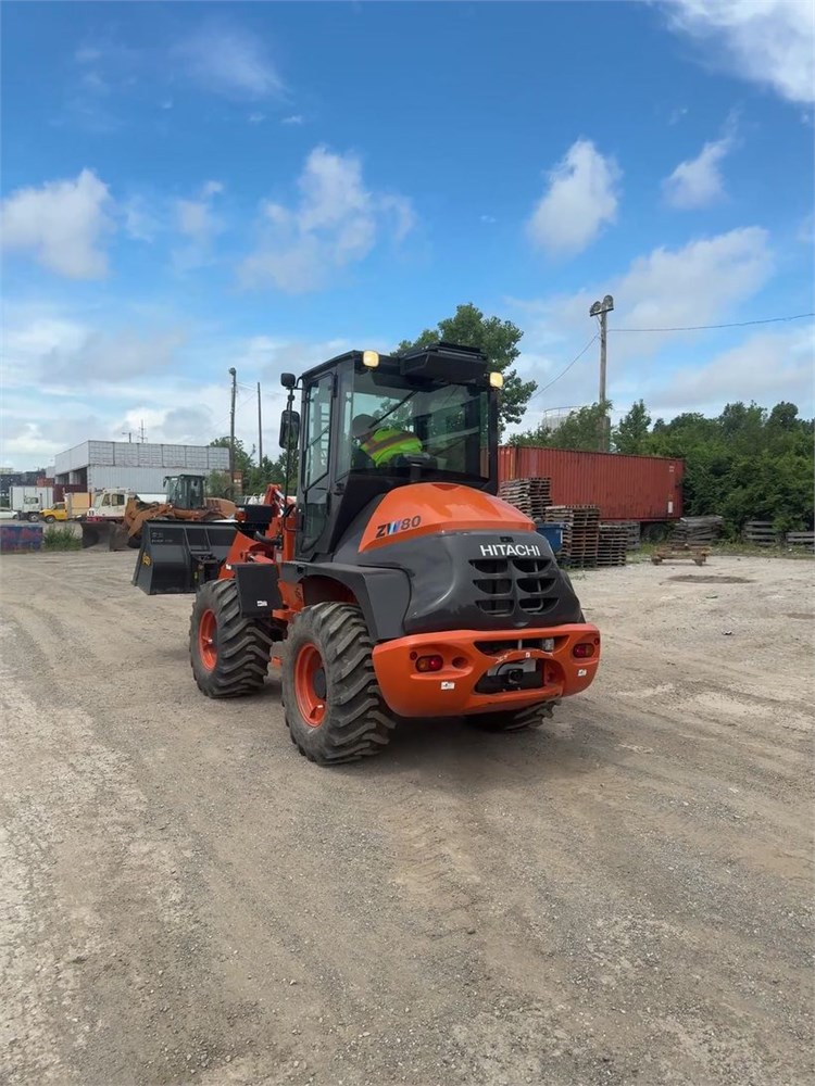 Hitachi #ZW80-5B, wheel loader, 110 hours, Deutz TD2.9L4 diesel engine, 22 gallon tank, 3260 psi @ 2200 RPM - Image 7