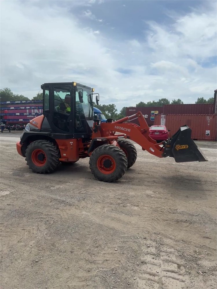 Hitachi #ZW80-5B, wheel loader, 110 hours, Deutz TD2.9L4 diesel engine, 22 gallon tank, 3260 psi @ 2200 RPM - Image 8