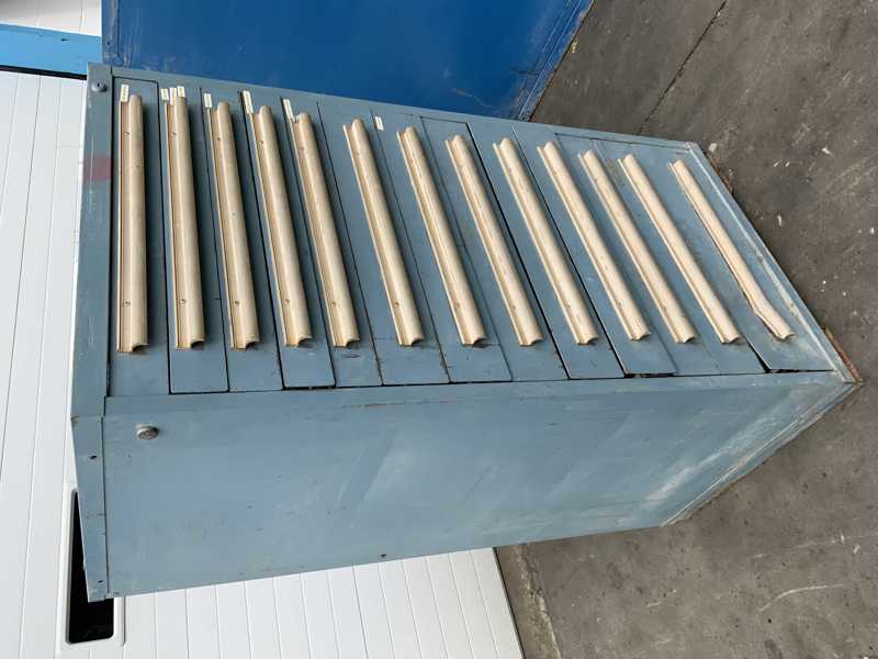 13 Drawer Vidmar cabinet, 30" x 27" x 59" high - Image 1