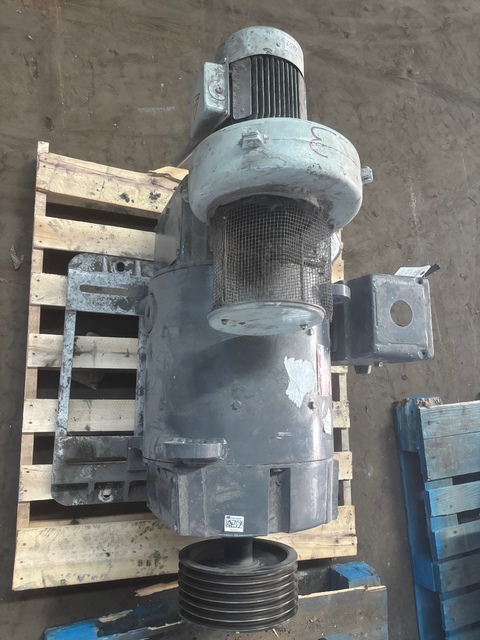 125 HP 2500/2700 RPM General Electric, Frame 368AY, shunt wound, DPBV, 500 VA, 300 VF - Image 4