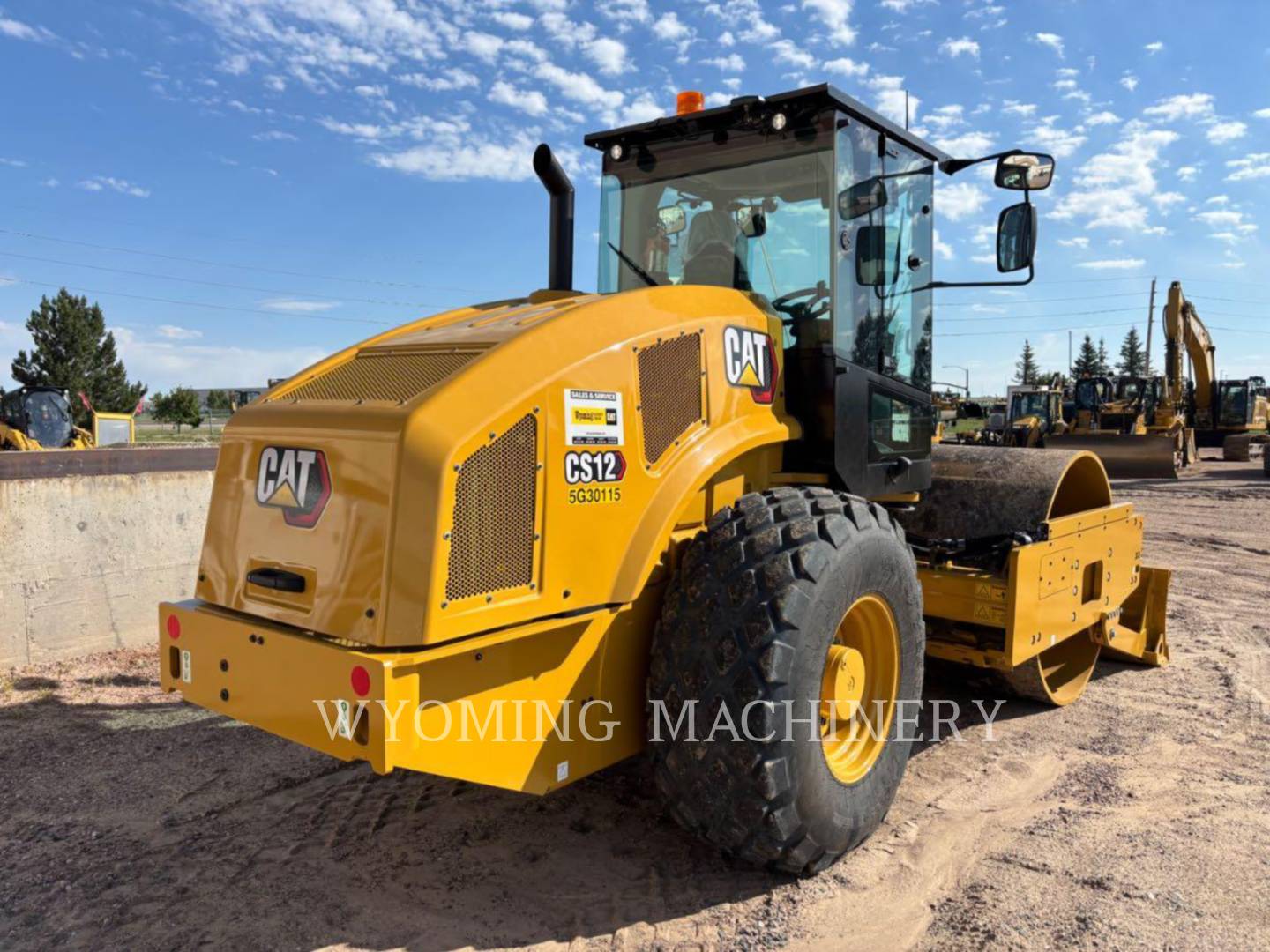 Caterpillar CS12, Asphalt Distributor, 7 hours, S/N: 5G300115, 2025 - Image 3