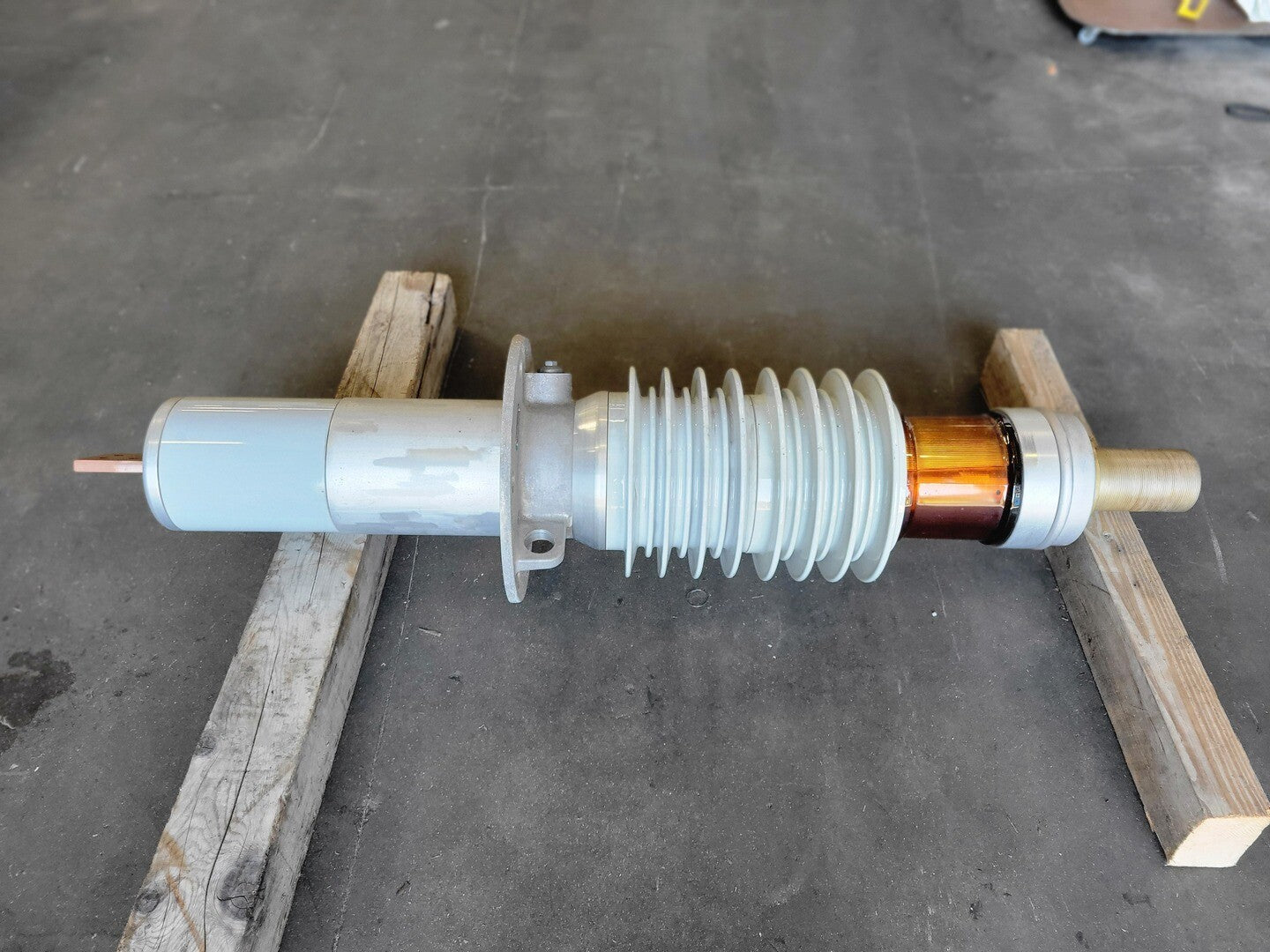 46 KV, ABB, 046W5000BB, 5000 amp transformer bushing type O Plus C, 250 BIL/LIL, 2013 - Image 1