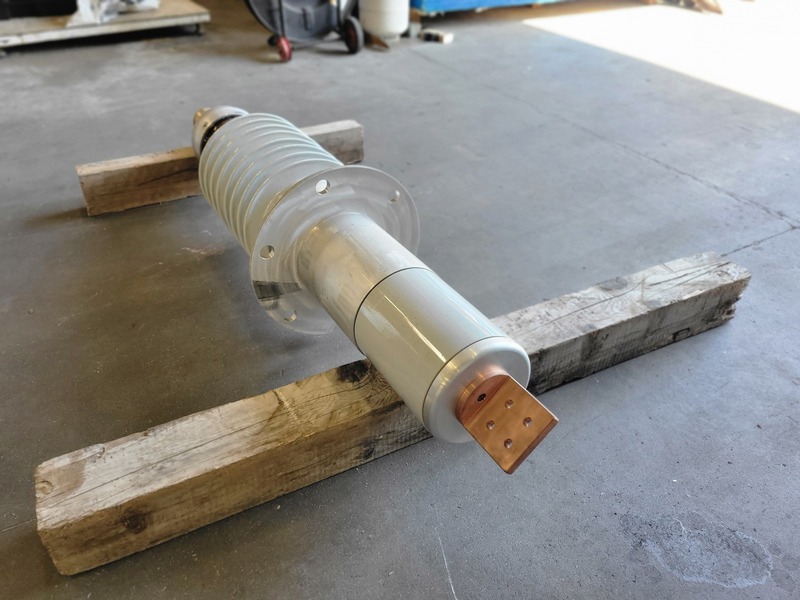 46 KV, ABB, 046W5000BB, 5000 amp transformer bushing type O Plus C, 250 BIL/LIL, 2013 - Image 7