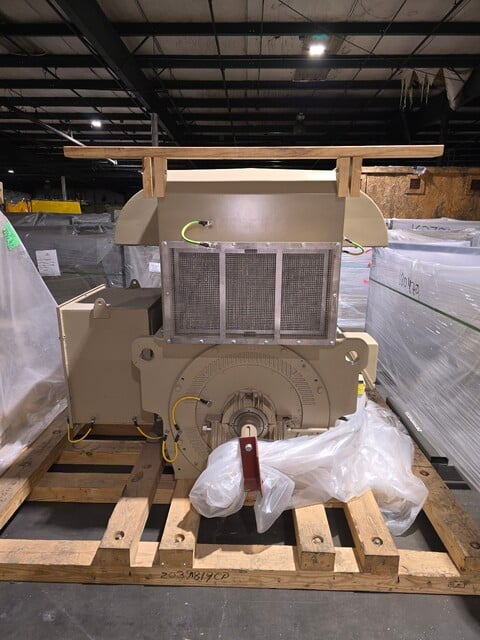 600 HP 3600 RPM General Electric, Frame 8288/09/10S, weather protected enclosure type 2, Renk sleeve, VFD - Image 1