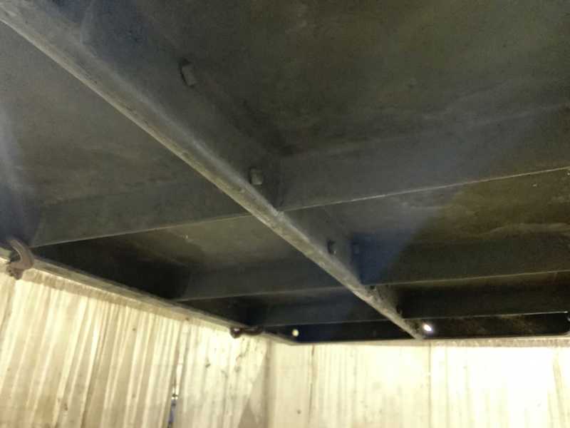 85" x 143-1/2" Cast iron layout surface plate with stand, adjustable leveling screws - Image 9