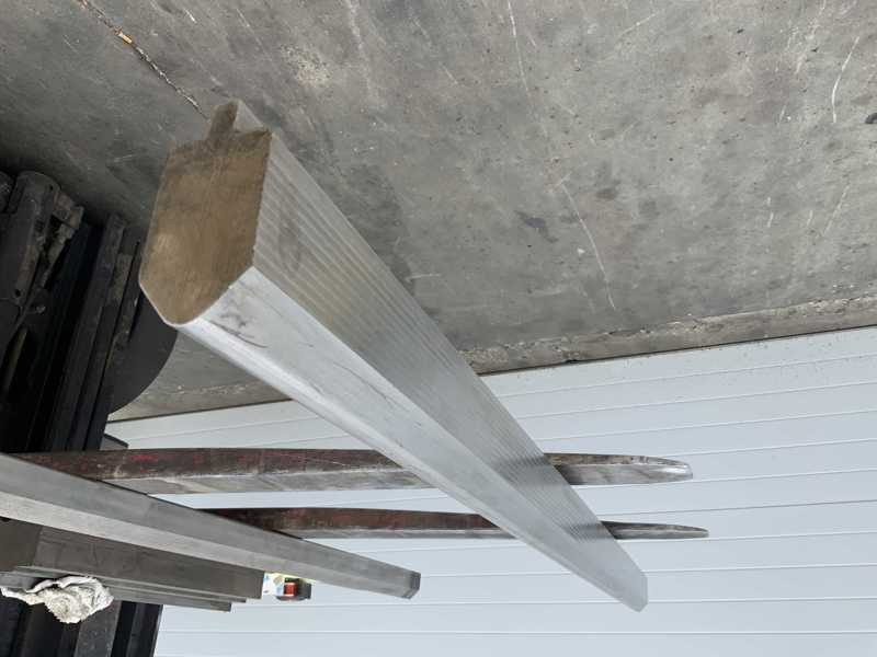 63" L, Male press brake die, 1-1/2"die width, 3" die height, 1/2"tang - Image 3