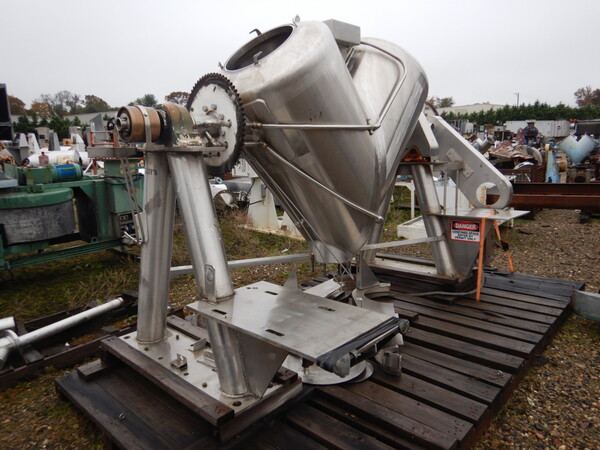 20 cu.ft. Patterson, Stainless Steel Jacketed V-Blender, 30 psi @ 250°F Jacket, On Stainless Steel Bar, 1984 - Image 1