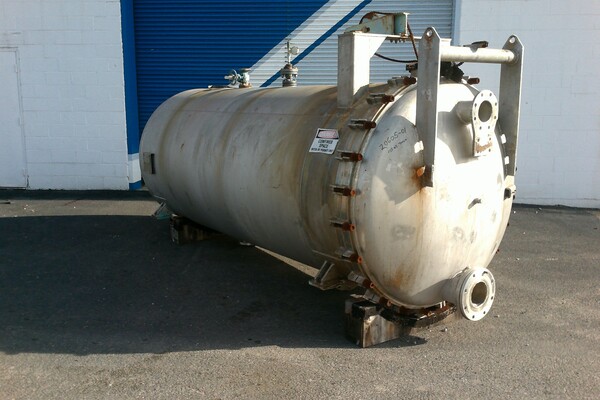 400 sq.ft. Upton, Stainless Steel Pressure Leaf Filter, Horizontal Tank, (39) 42" x 40" Retractable Vertical - Image 1